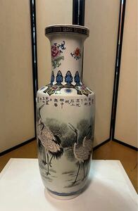 中国美術 中国 花器 花瓶　色絵　陶器製　鶴　10匹　花　松　オブジェ　縁起物