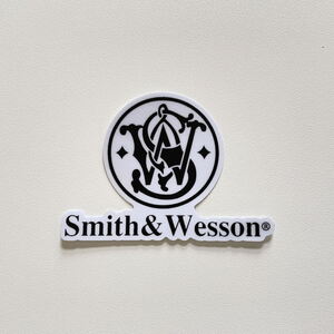 【新品・送料無料】Smith & Wesson（スミスアンドウェッソン）ロゴのステッカー（ラベル・シール）検 : M&P・サバゲー