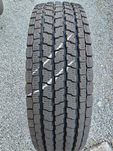 Y IG91 215/70R17.5 118/116L LT 12PR 1本のみ 2022年 売り切り②