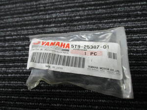 ★送料全国一律：185円★新品 YAMAHA 純正 YB-1 アクスル スプロケット 5T9-25387-01 (ニュースメイト/タウンメイト90/メイト80