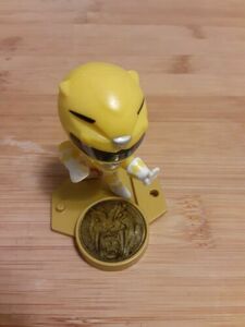 2017 ACTION VINYL Mighty Morphin Power Rangers Figure Loyal Subject Yellow #C676 海外 即決