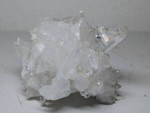 S-34 水晶・534g クォーツ クラスター 原石 鑑賞石 自然石 誕生石 鉱石 鉱物 水石 宝石 置石 インテリア