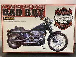 1/12 アオシマ バッドボーイ BAD BOY V-TWIN CUSTOM 