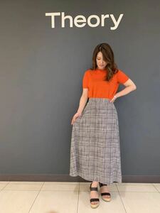 未使用 未着 Theory セオリー GEOMETRIC PRINT/VOLUME SKIRT FL2019SS サイズ00 白、黒 定価、36.000+税 日本製