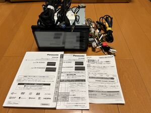 メモリーナビ　CN-R300WD　中古品