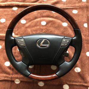 美品　LS460 ステアリング　ハンドル　本革　ホーンパット　エアバック　中期　LS600 UVF USF レクサスLS