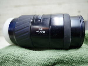 M10360 MINOLTA AF ZOOM LENS 75-300mm 1:4.5(32)-5.6 φ55mm カビ発生 MADE IN JAPAN 現状 動作チェックなし サイズ60 0602