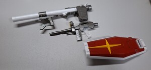 ☆定形外郵便発送 MG 1/100 RX-78-2 ガンダム Ver.3.0 シールド ビームライフル バズーカ 武器 パーツ 完成品 ガンプラ 部品取 ジャンク☆