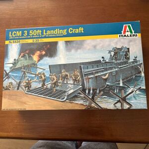 イタレリ 1/35 LCM 3 50ft Landing Craft 上陸用舟艇(メーカー封印):43cmの長さ、巨大、米軍