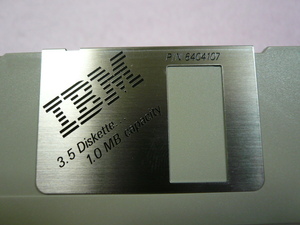 ■IBMロゴ入り■3.5 Diskette 1MB Capa■超レア物，珍品，美品■　　　・・・動作確認できています