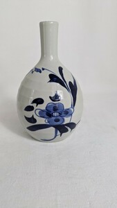 【S6-1 】砥部焼「恭山」作 一輪指染付 花瓶 花器 花生 花挿 池ノ坊 茶室 和室