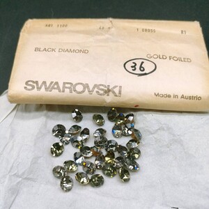 ☆ほぼ未使用 SWAROVSKI スワロフスキー ヴィンテージ ルース 1100 40SS 1gross Black Diamondブラックダイヤモンド 裸石 デコ R-251