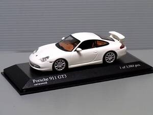 1/43　ミニチャンプス　Minichamps ポルシェ　Porsche　911　ＧＴ3　2003年　白