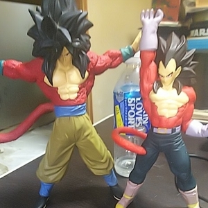 ドラゴンボールGTフィギュア超サイヤ人４悟空&ベジータ２個セット