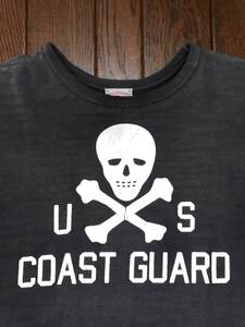 AMERICAN ATHLETIC Co. リアルマッコイズ US COAST GUARD スカル クロスボーン Tシャツ 38R 黒 ブラック エイジング ビンテージ調 ドクロ