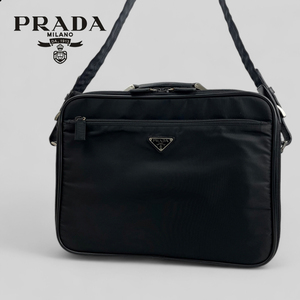 ■プラダ PRADA■ トライアングルロゴ PCケース 2WAYブリーフケース ユニセックス 三角プレート