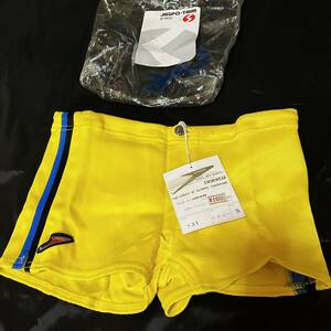 MIZUNO SPEEDO 競泳水着 131 Sサイズ　スクール水着　旧ロゴ　ヴィンテージ　当時物　日本正規品　競パン ミズノ スピード　黄