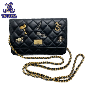 CHANEL シャネル　2.55　マトラッセ　アイコンチェーンウォレット　スナップ式　ブラック　GP金具　237×××××　中古A【辻屋質店B2488】