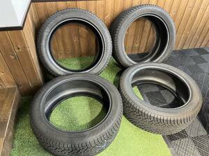 nokiantyres 285/45R22 22年製造　ノキアンタイヤ ハッカペリッタ HAKKAPELIITTA R5 SUV スタッドレスタイヤ 4本セット スノータイヤ