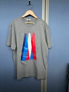 モンクレール Sサイズ メンズ Tシャツ 半袖Tシャツ グレー プリントTシャツ 半袖