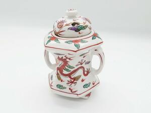 R-062599　中国　古玩　大明萬暦年製　赤絵　龍図　香炉(香爐、三つ足)(R-062599)