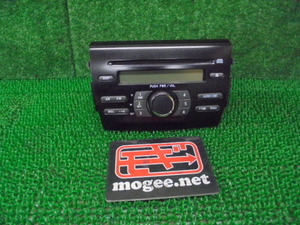 2FI4068 AGI3)) ダイハツ ムーヴ L175S 後期型 純正 CDオーディオデッキ　　9HAHBG42006