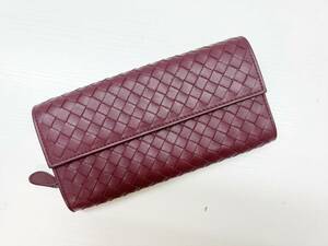 美品　Bottega Veneta　ボッテガヴェネタ　イントレチャート　二つ折り長財布　ボルドー　えんじ