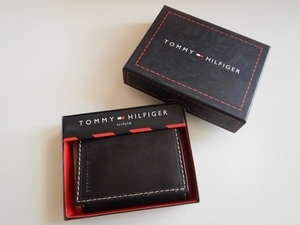 トミーヒルフィガー　TOMMY HILFIGER　カードケース　トリフォールド　三つ折り　パスケース　レザー　革　黒　ギフト　プレゼント　新品