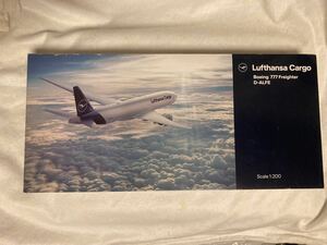 ★★　ヘルパ　helpa　1/200　ルフトハンザ航空　【Lufthansa Cargo】　BOEING　777　Freighter　G-ALFE　★★　