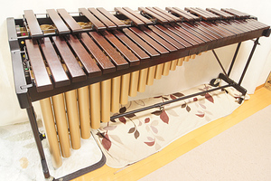 YAMAHA ヤマハ コンサート マリンバ YM-460 4-1/3オクターブ 52鍵 共鳴パイプ高さ・打面高さ調整式 マレット＆楽譜付き 美品