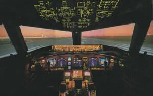 ☆彡◎フライトシミュレーター 【FLIGHT SIMULATOR 】◎ボーイング 【777-200】◇絵葉書◇航空機◇JAL◇