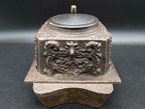 茶釜 真鍮蓋 骨董 レトロ 茶道具 年代物 時代物 アンティーク 当時物 四角型 (21_1123_2)