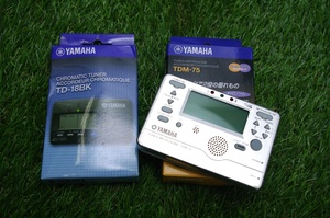 ヤマハ チューナーメトロノーム TDM-75 中古品 クロマチックチューナー TD-18BK 未使用品 まとめて YAMAHA ギター チューニング