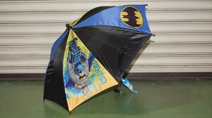 BATMAN グラップルガン デザイン 子供用傘 持ち手がフィギュア DCコミックス キッズ アメコミ キャラクター 雑貨[未使用品]