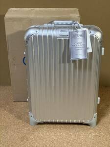 新品未使用 リモワ トパーズ 920.52.00.2 RIMOWA TOPAS 32L 2輪 スーツケース シルバー