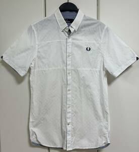 フレッドペリー FRED PERRY　半袖　ボタンダウンシャツ　S