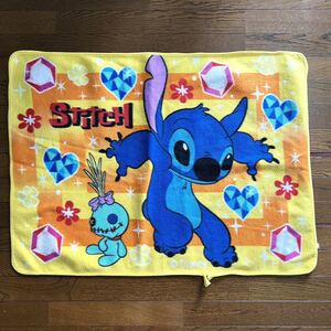 [USED] Disney stitch ブランケット 中古 膝掛け キャラクター ディズニー スティッチ ひざ掛け 防寒 コンパクト ※一部補修願います