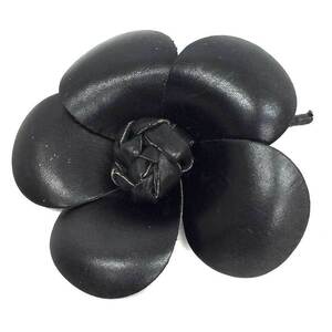 シャネル CHANEL レザー カメリア コサージュ ブローチ 花 ブラック 黒 美品 aq9651