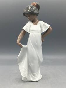 レア リヤドロ LLADRO ナオ 女の子 置物 フィギュリン 陶器 希少