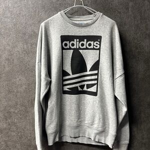 年末1500円スタート！adidas ビッグトレフォイル　スウェット トレーナー グレー　裏起毛 トップス Lサイズ