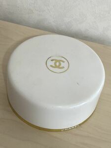 CHANEL シャネル　No.5 バスパウダー　残量たっぷり