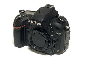 ☆ショット数7200回以下☆　Nikon D600 ボディセット 【難アリ】フルサイズ　FX　ショット数少　充電器＆バッテリー付き　撮影数7200回以下