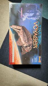 ドイツ レベル 33㎝ スタートレック カゾンファイター STAR TREK VOYAGER KAZON FIGHTER 　Revell 04810