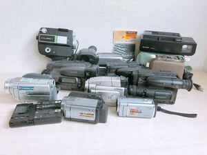 ●大量●ビデオカメラ10点まとめ●SHARP SONY Victor MINOLTA KYOCERA FUJICA JVC アンティーク 年代物 ハンディカム NP-S1 KX-77CV Z1