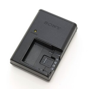 ▽519381 【動作品】SONY バッテリーチャージャー Cyber-shot対応 BC-CSD ソニー カメラ