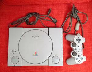 PS1 プレイステーション SCPH-7000 　通電可　ジャンク扱い