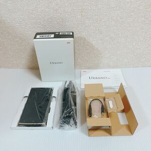 未検品 ほぼ新品 キョーセラ スマートホン 本体　ａｕ　URBANO V02 KYV34SKA MOCHA BLACK 外箱キズあり C325