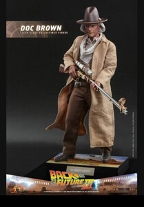 ☆新品　1/6　エメット・ブラウン　アクションフィギュア　クリストファー・ロイド　HOT TOYS　バック・トゥ・ザ・フューチャー　未使用