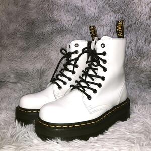 ドクターマーチン Ｄr.Martens Jadon 超厚底ブーツ ホワイト