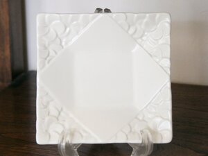 【アウトレット】 ジェンガラ JENGGALA 食器・陶器 Square Frangipani Plate ※同梱発送可